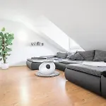 Ausstattung Garage Netflix Wlan *
